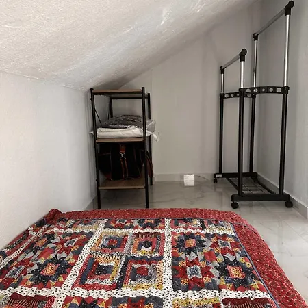 Casa de Férias House Viki Kariani